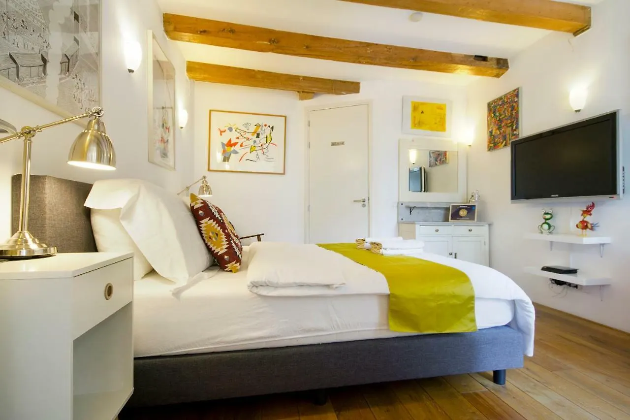 Mercedes Bed&Breakfast Amsterdam Couette-café